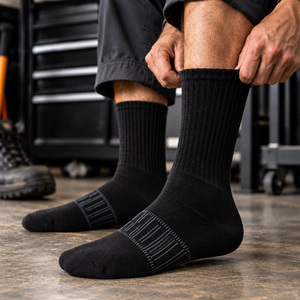 Peak Performance Light Bamboo Socks